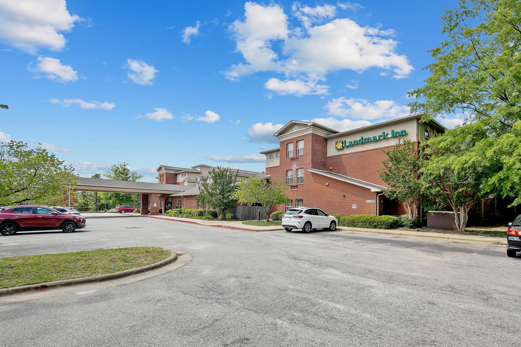 The Landmark Inn Fort Bragg Exterior photo