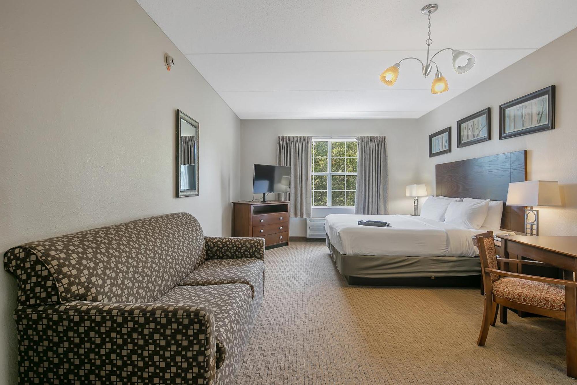 The Landmark Inn Fort Bragg Room photo