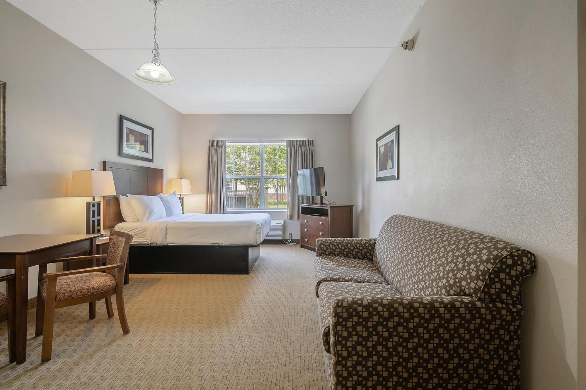 The Landmark Inn Fort Bragg Room photo
