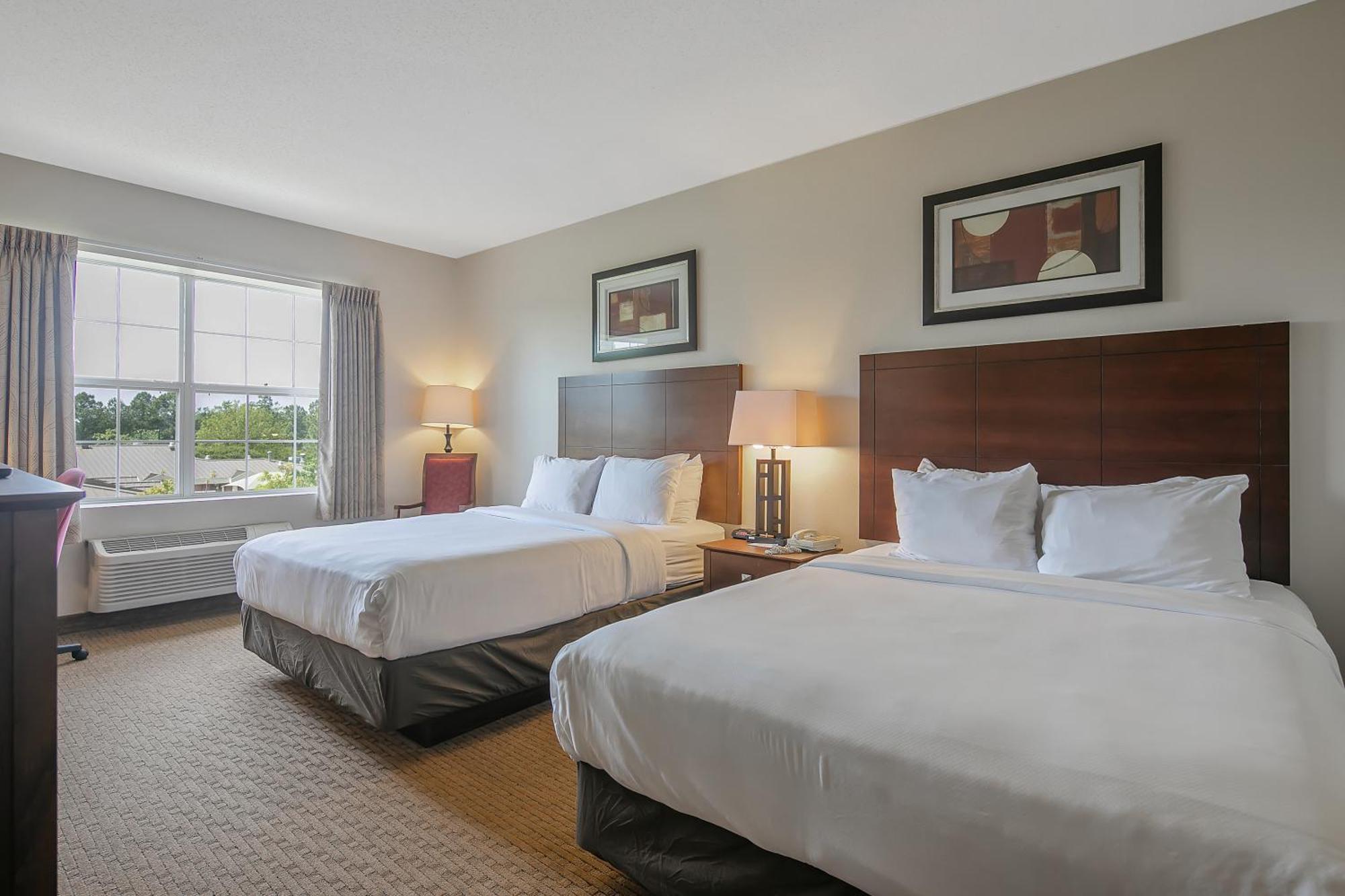 The Landmark Inn Fort Bragg Room photo