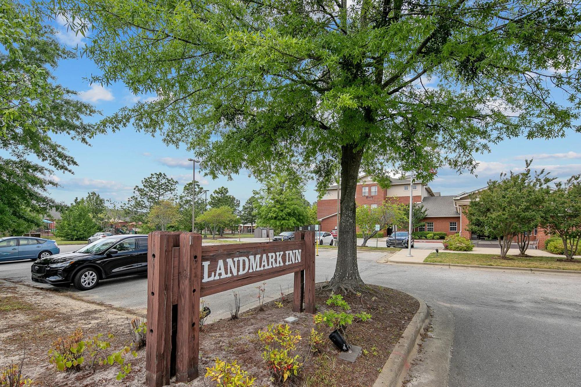 The Landmark Inn Fort Bragg Exterior photo